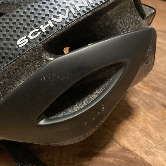Schwinn Games Nwt Schwinn Bicycle Helmet Adult Color Carbon Mini